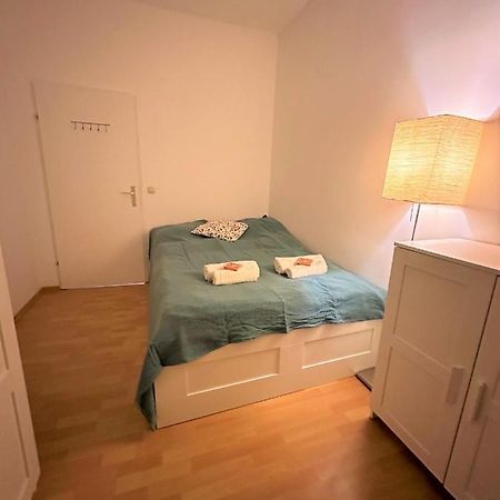 Appartamento Cosy & Quiet In 17Th District Vienna Esterno foto