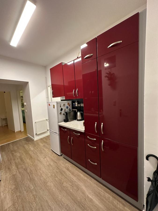 Appartamento Cosy & Quiet In 17Th District Vienna Esterno foto